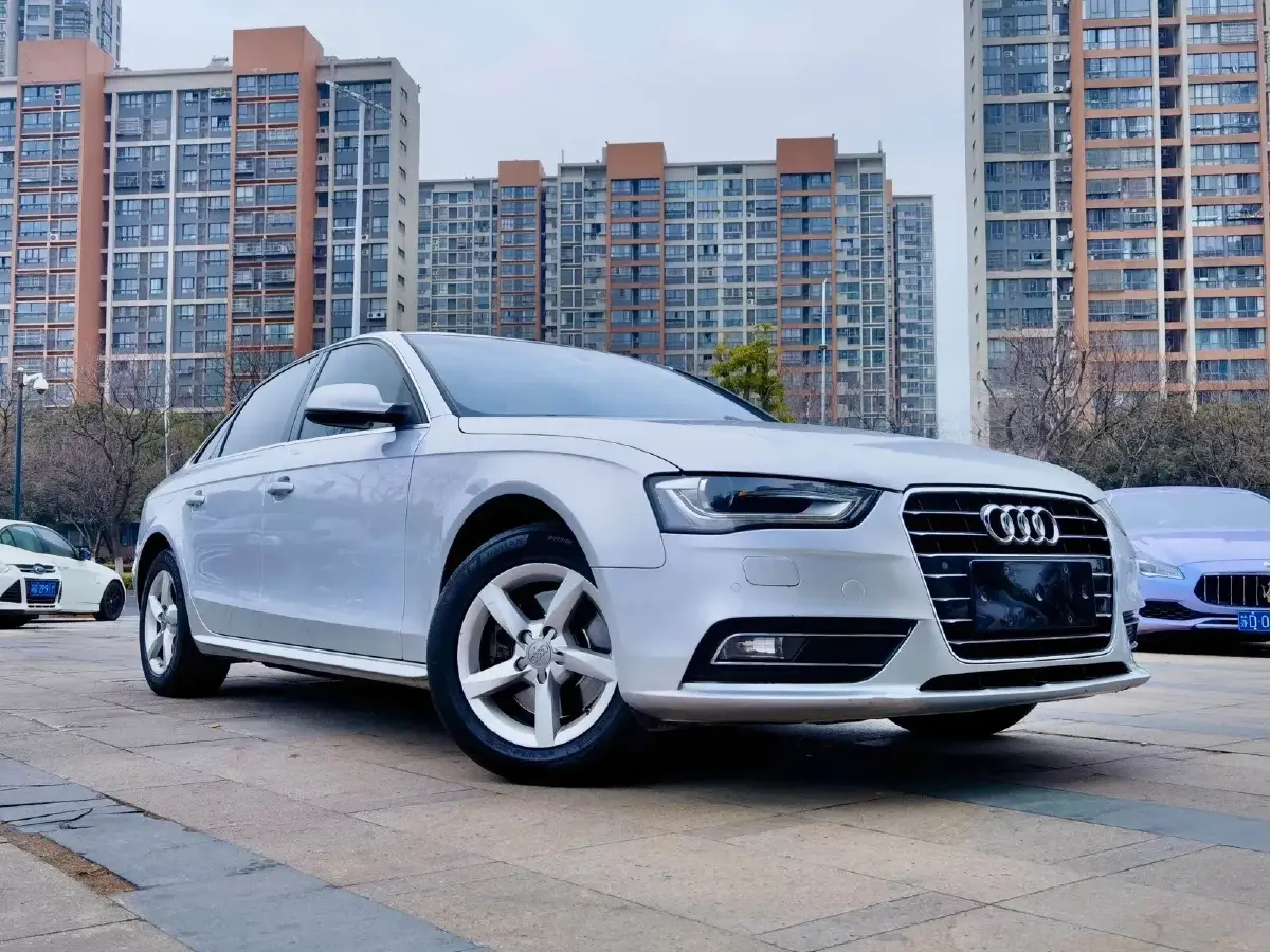 2015 Audi A4L 2.0T 180HP L4 CVT,autocango,china used car exporter,china ev exporter,chinese used car exporter,chinese used ev exporter
