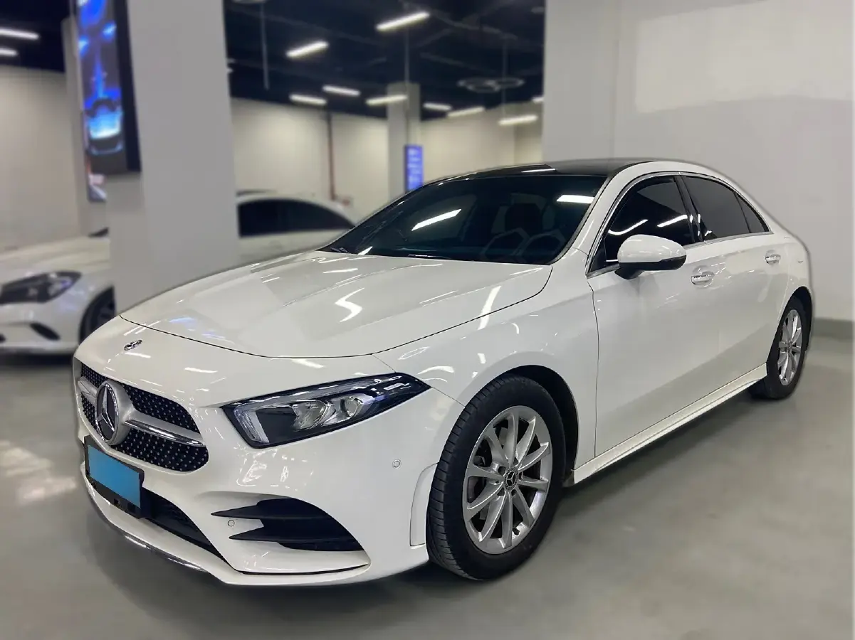 2020 Mercedes-Benz A Class 1.3T 163HP L4 7DCT