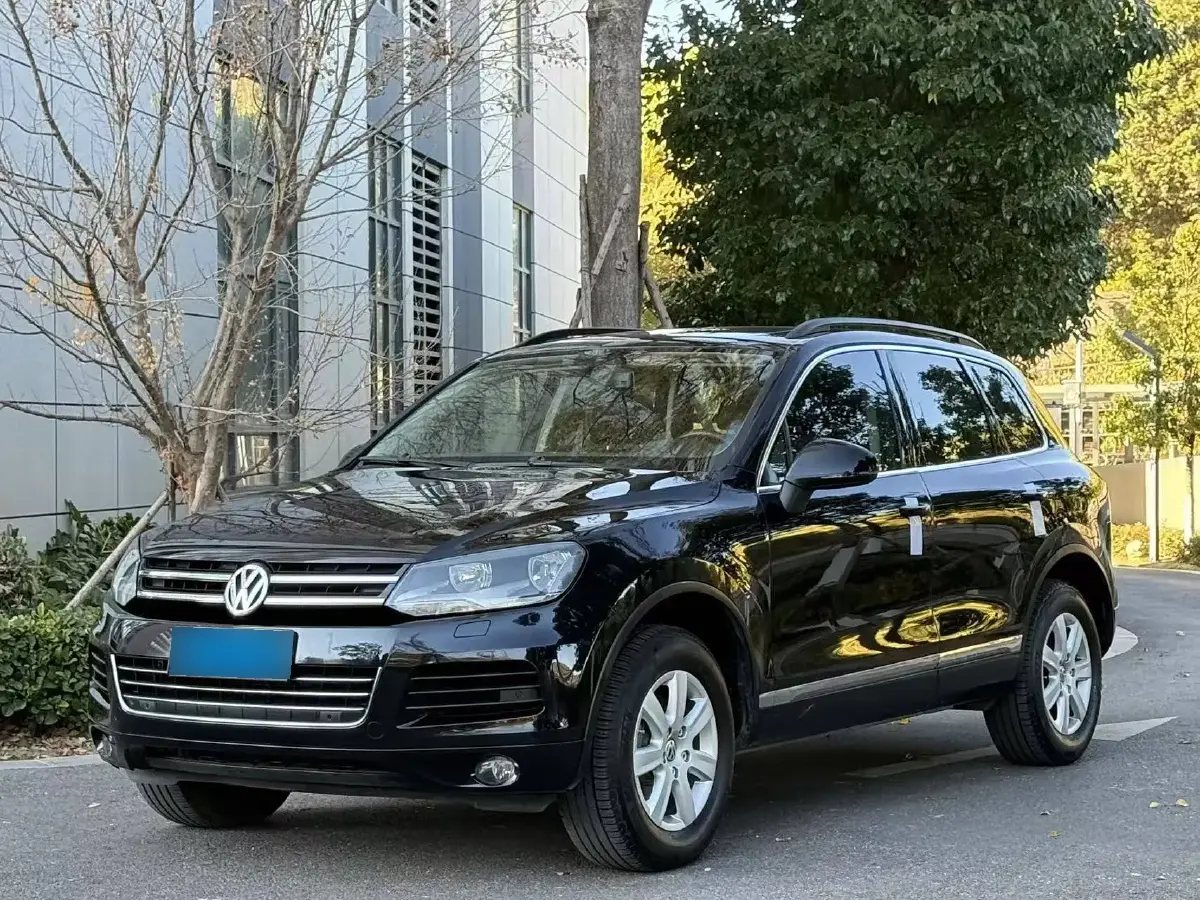 2011 Volkswagen Touareg 3.0T 290HP V6 8AT