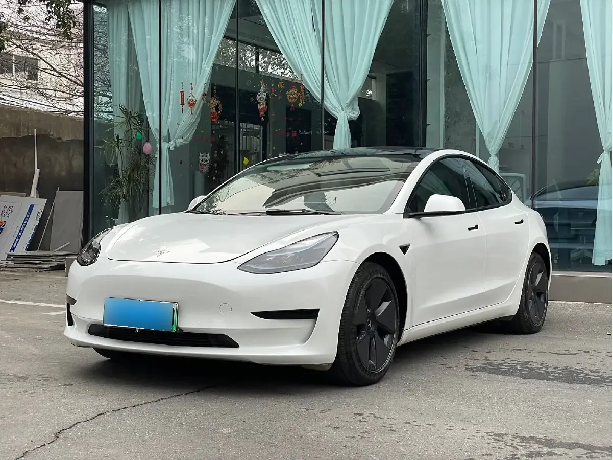 2022 Tesla Model 3 BEV 60KWH