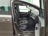 2016 Volkswagen Sharan 2.0T 220HP L4 6DCT,autocango,china used car exporter,china ev exporter,chinese used car exporter,chinese used ev exporter