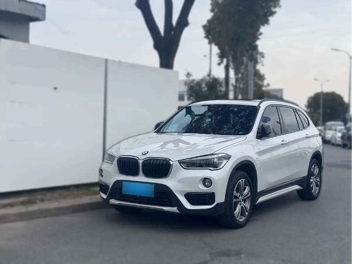 2019 BMW X1 2.0T 192HP L4 8AT