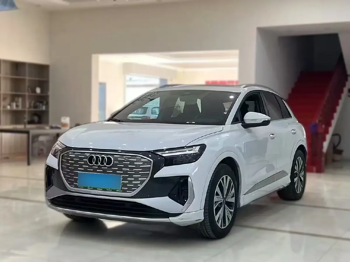 2023 Audi Q4 e-tron BEV 84.8KWH