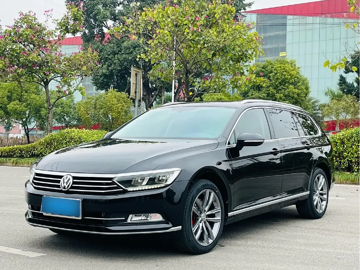 2016 Volkswagen Alltrack 2.0T 220HP L4 6DCT