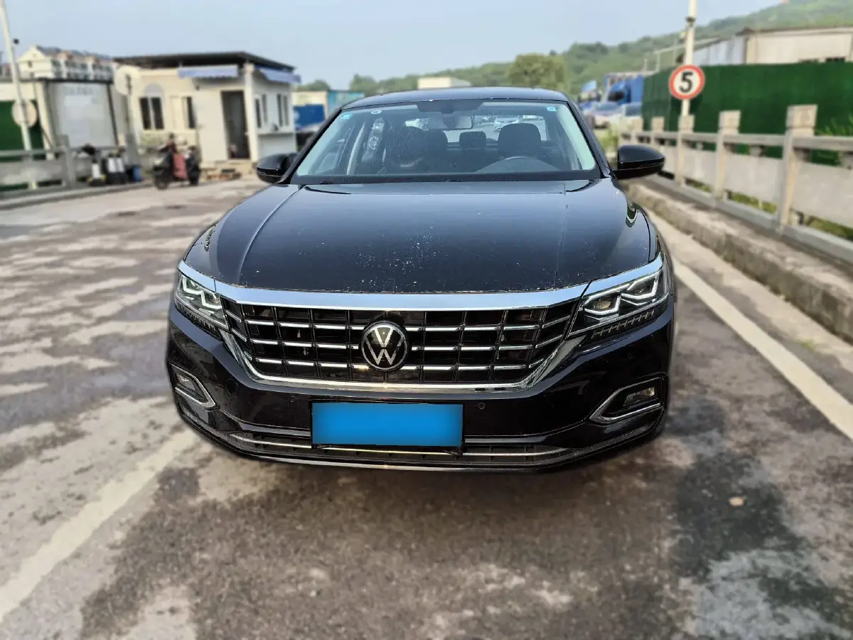 2020 Volkswagen Passat 2.0T 186HP L4 7DCT