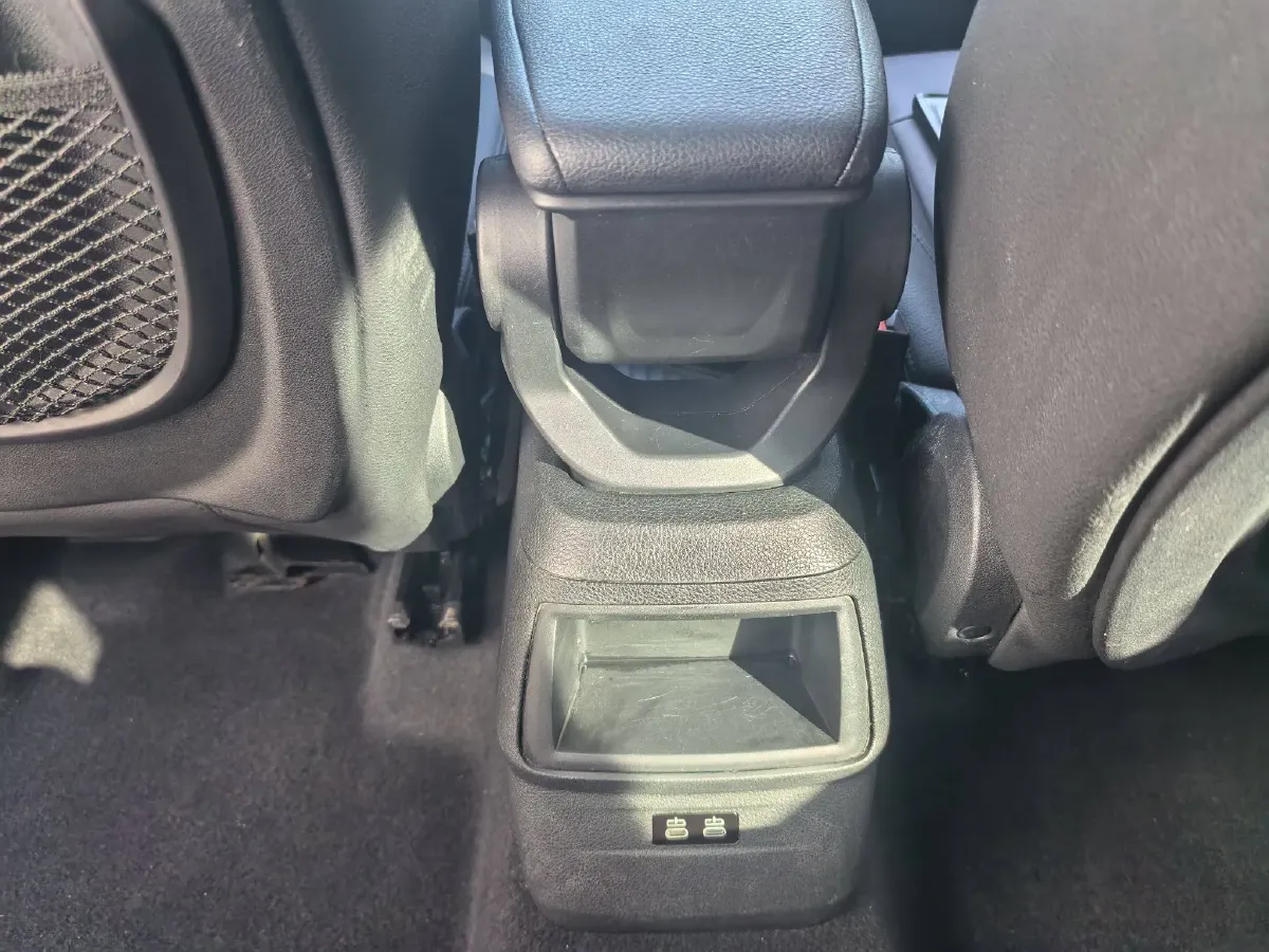 2018 BMW 2 Series SUV 1.5T 140HP L3 7DCT,autocango,china used car exporter,china ev exporter,chinese used car exporter,chinese used ev exporter