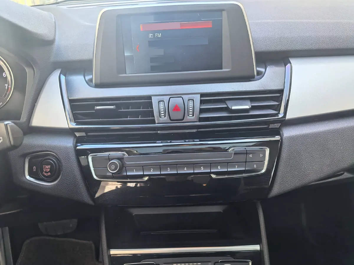 2018 BMW 2 Series SUV 1.5T 140HP L3 7DCT,autocango,china used car exporter,china ev exporter,chinese used car exporter,chinese used ev exporter