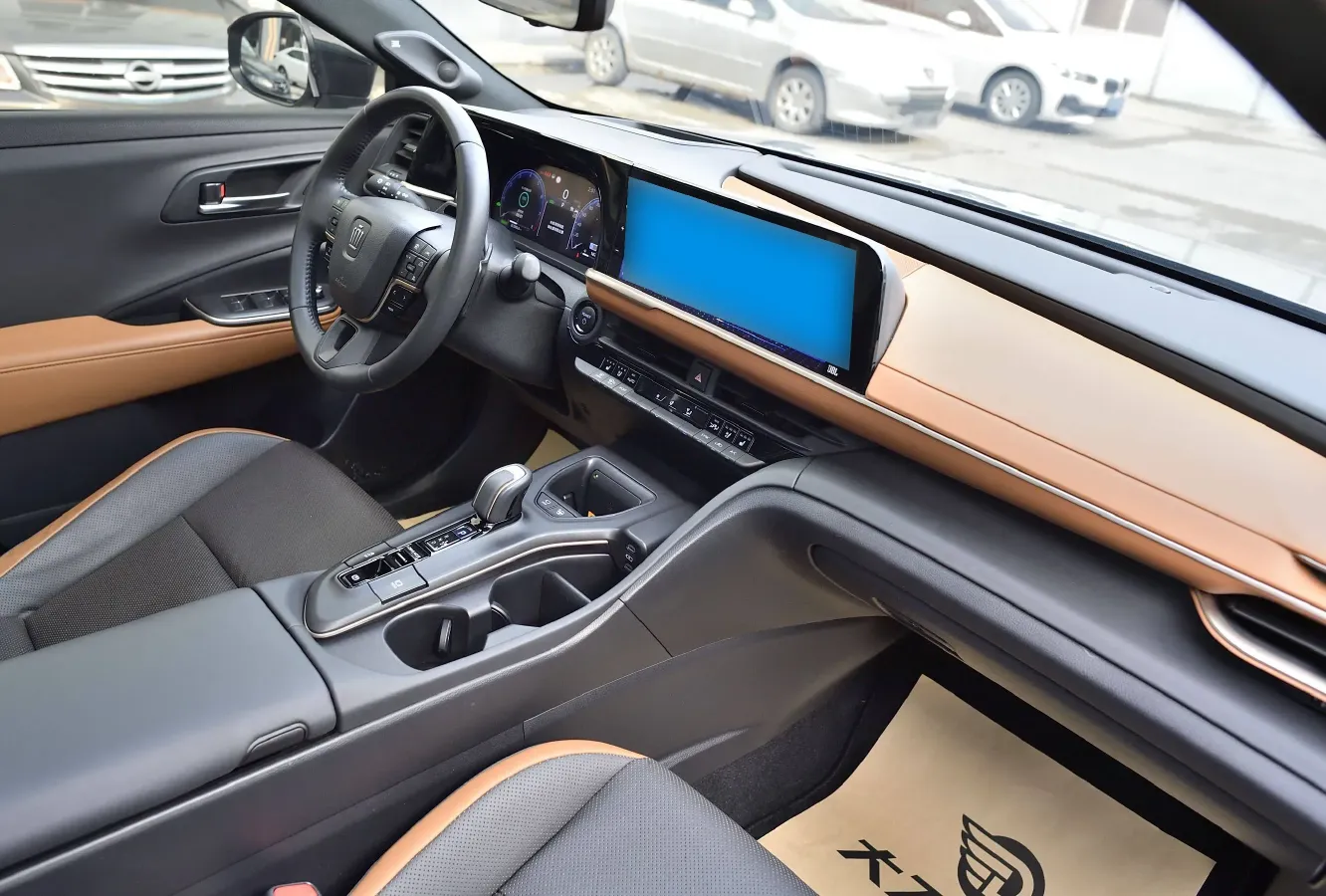 2023 Toyota CrownSportCross 2.4T 269HP L4 6AT Hybrid,autocango,china used car exporter,china ev exporter,chinese used car exporter,chinese used ev exporter