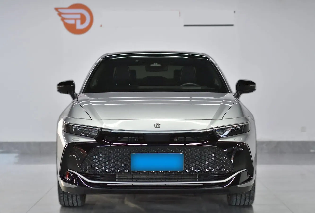 2023 Toyota CrownSportCross 2.4T 269HP L4 6AT Hybrid,autocango,china used car exporter,china ev exporter,chinese used car exporter,chinese used ev exporter