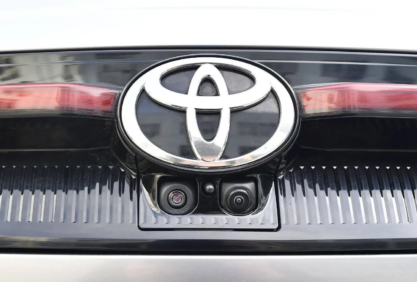 2023 Toyota CrownSportCross 2.4T 269HP L4 6AT Hybrid,autocango,china used car exporter,china ev exporter,chinese used car exporter,chinese used ev exporter