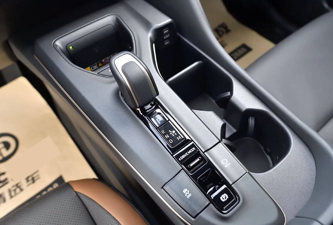 2023 Toyota CrownSportCross 2.4T 269HP L4 6AT Hybrid,autocango,china used car exporter,china ev exporter,chinese used car exporter,chinese used ev exporter