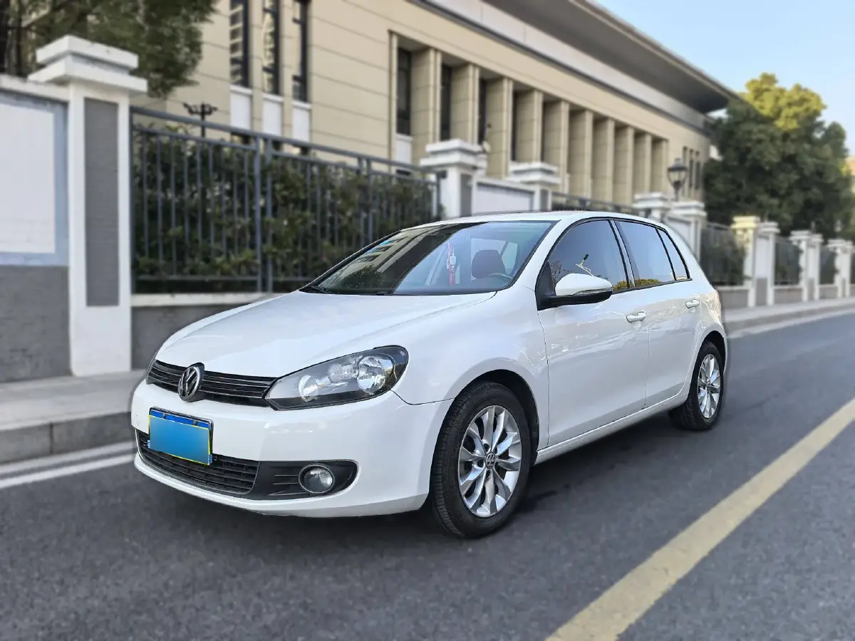 2012 Volkswagen Golf 1.4T 131HP L4 7DCT