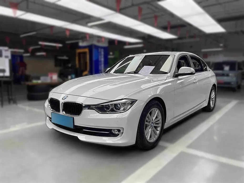 2015 BMW 3 Series 2.0T 184HP L4 8AT