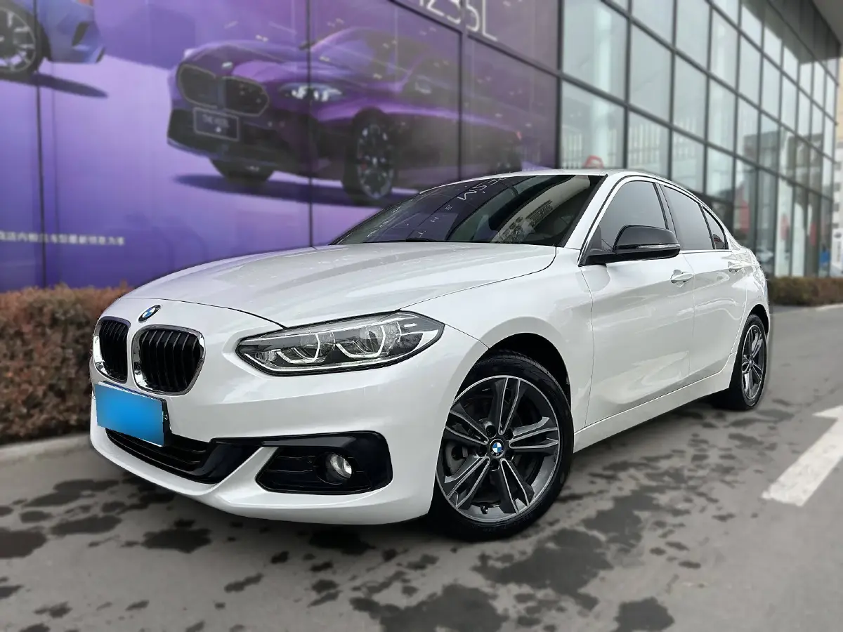 2018 BMW 1 Series 1.5T 136HP L3 6AT