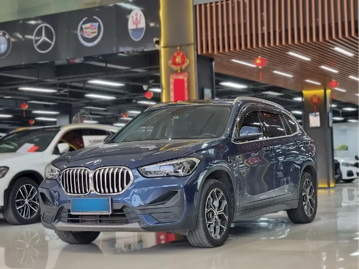 2021 BMW X1 2.0T 192HP L4 7DCT