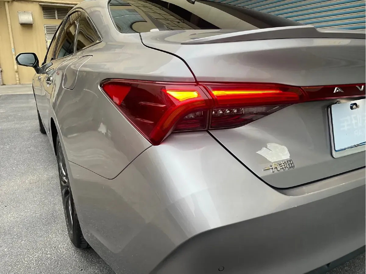 2019 Toyota Avalon 2.5L 209HP L4 8AT,autocango,china used car exporter,china ev exporter,chinese used car exporter,chinese used ev exporter