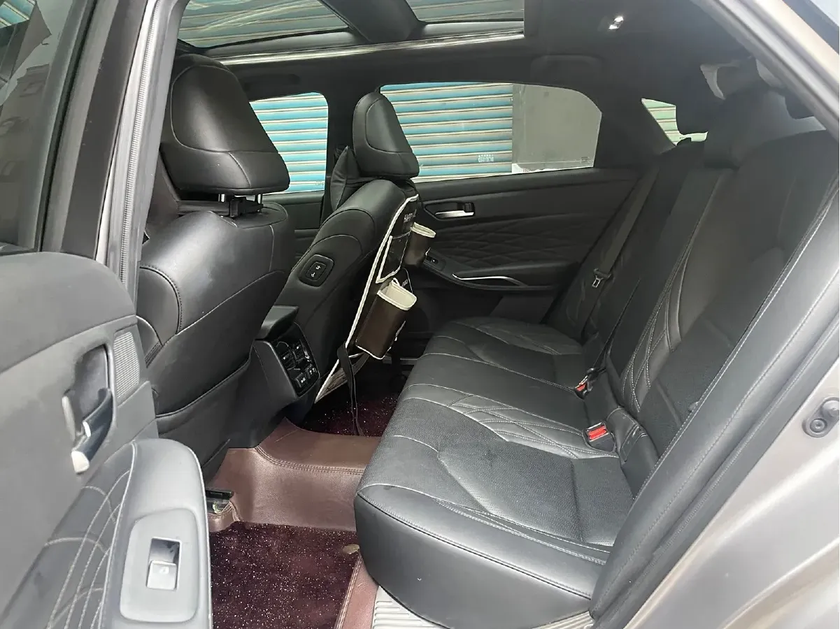 2019 Toyota Avalon 2.5L 209HP L4 8AT,autocango,china used car exporter,china ev exporter,chinese used car exporter,chinese used ev exporter