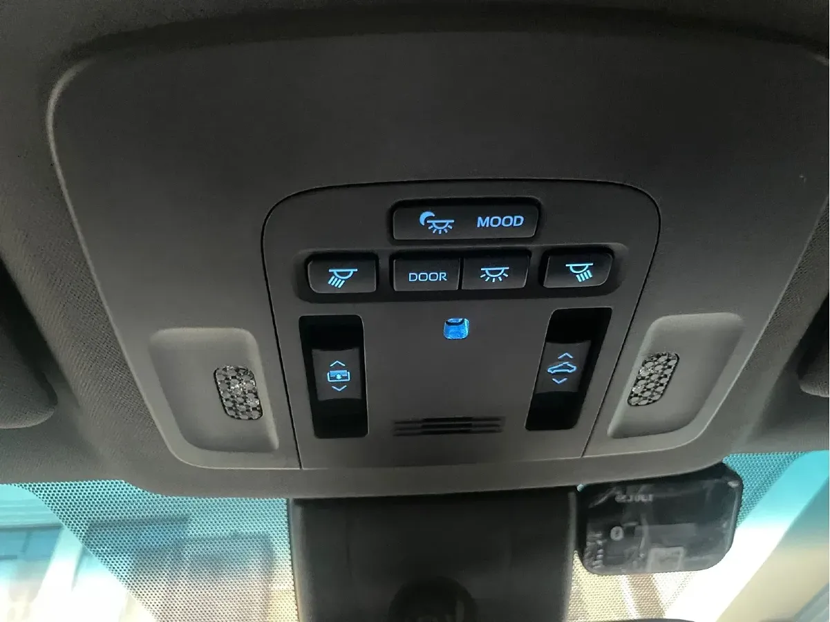 2019 Toyota Avalon 2.5L 209HP L4 8AT,autocango,china used car exporter,china ev exporter,chinese used car exporter,chinese used ev exporter