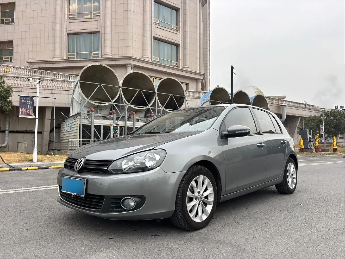 2012 Volkswagen Golf 1.4T 131HP L4 7DCT