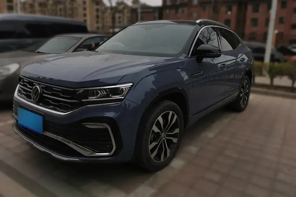 2020 Volkswagen Tayron X 2.0T 220HP L4 7DCT