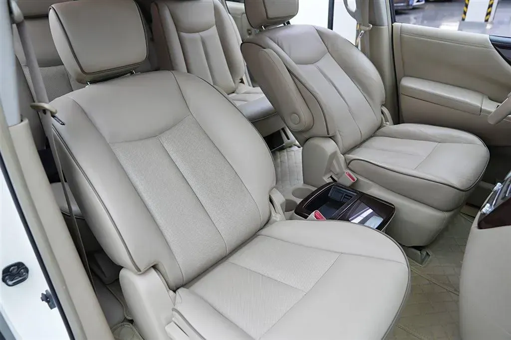 2015 Nissan Quest 3.5L 277HP V6 CVT,autocango,china used car exporter,china ev exporter,chinese used car exporter,chinese used ev exporter