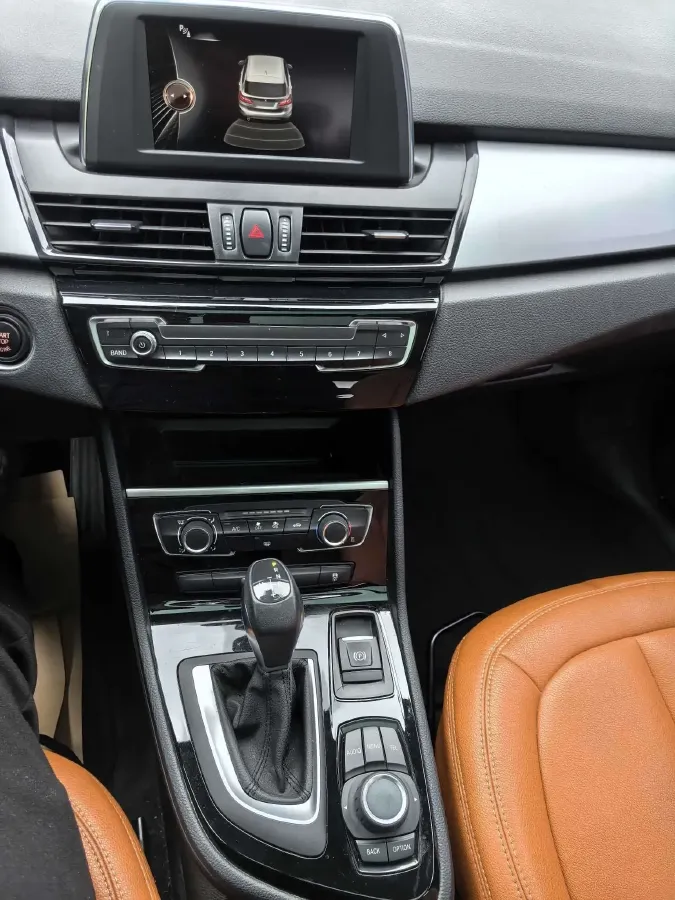 2016 BMW 2 Series Wagon 1.5T 136HP L3 6AT,autocango,china used car exporter,china ev exporter,chinese used car exporter,chinese used ev exporter