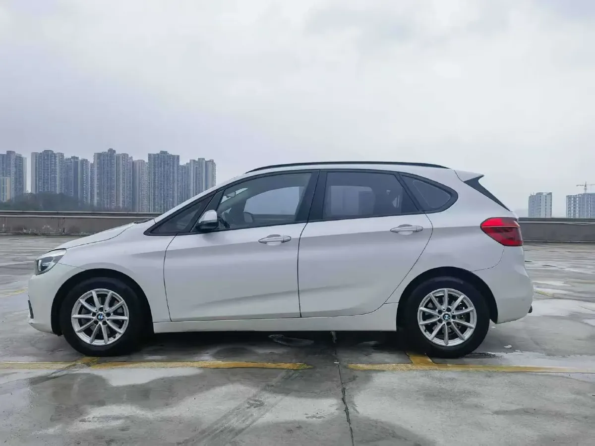 2016 BMW 2 Series Wagon 1.5T 136HP L3 6AT,autocango,china used car exporter,china ev exporter,chinese used car exporter,chinese used ev exporter