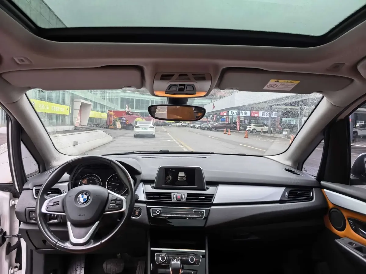 2016 BMW 2 Series Wagon 1.5T 136HP L3 6AT,autocango,china used car exporter,china ev exporter,chinese used car exporter,chinese used ev exporter