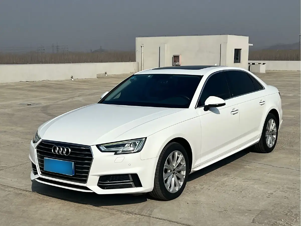 2019 Audi A4L 2.0T 190HP L4 7DCT