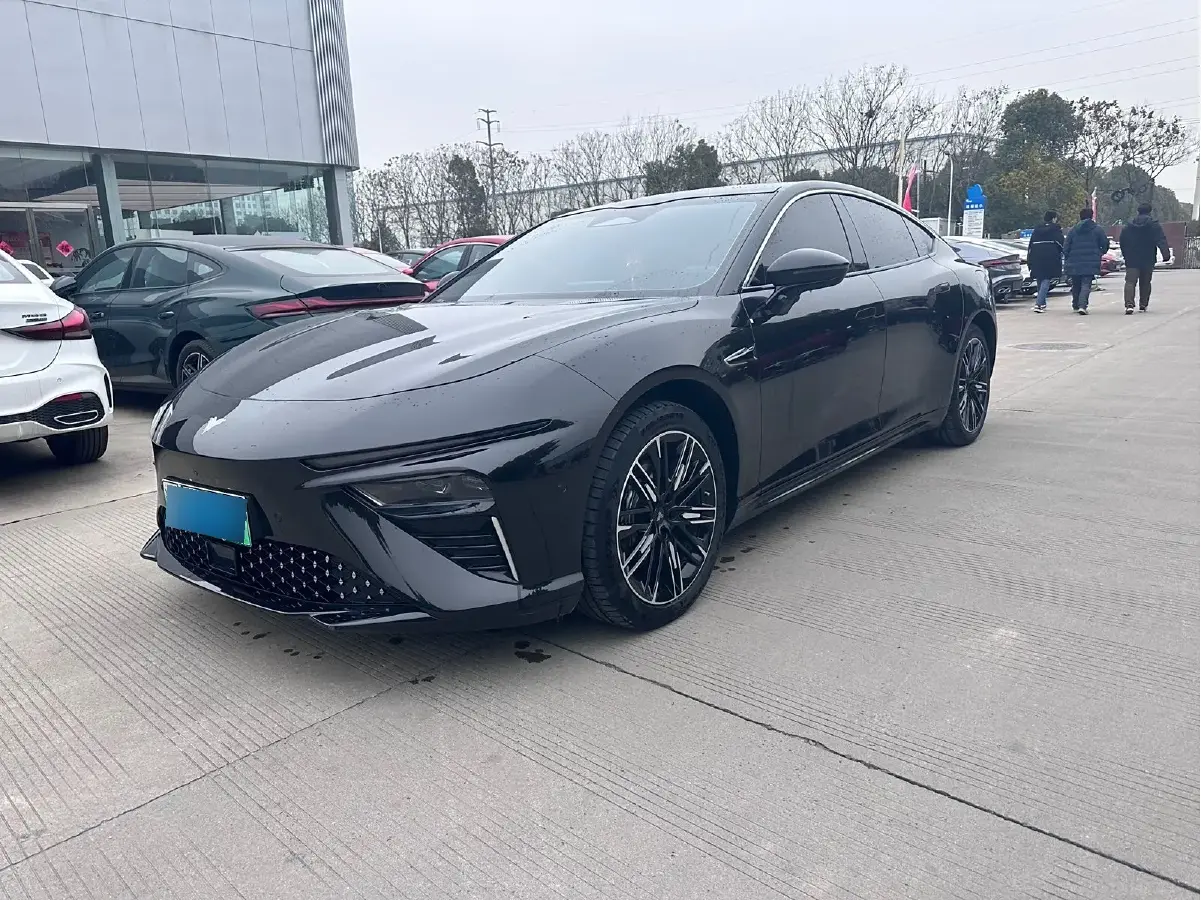 2022 Neta S Range Extended 231HP REEV 43.88KWH