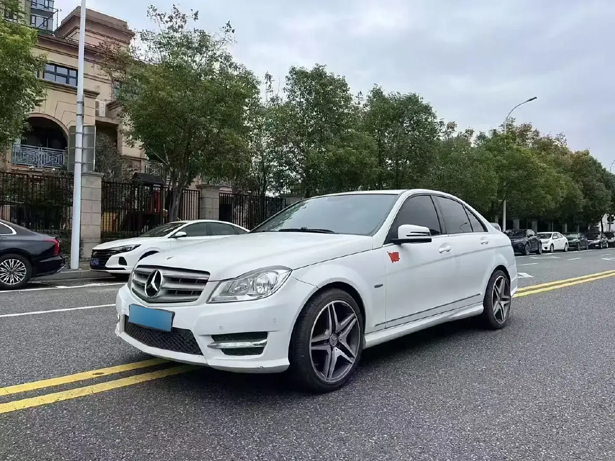 2013 Mercedes-Benz C Class 1.8T 204HP L4 7AT