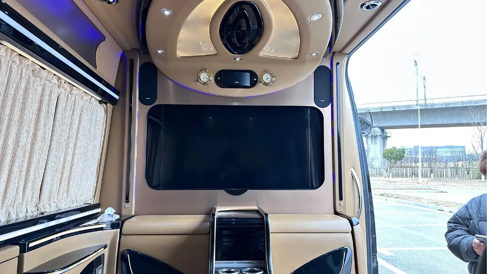 2015 Nissan Quest 3.5L 277HP V6 CVT,autocango,china used car exporter,china ev exporter,chinese used car exporter,chinese used ev exporter