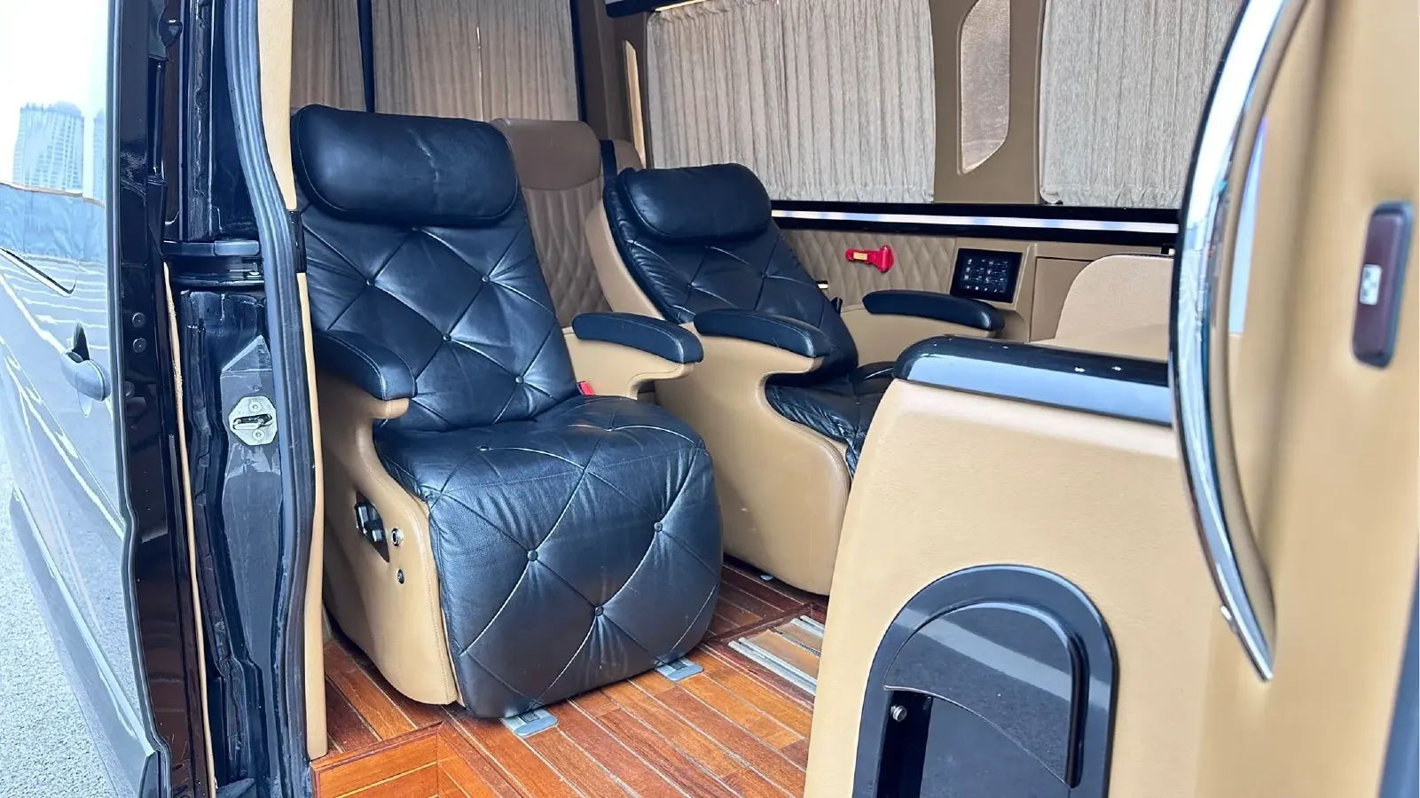 2015 Nissan Quest 3.5L 277HP V6 CVT,autocango,china used car exporter,china ev exporter,chinese used car exporter,chinese used ev exporter