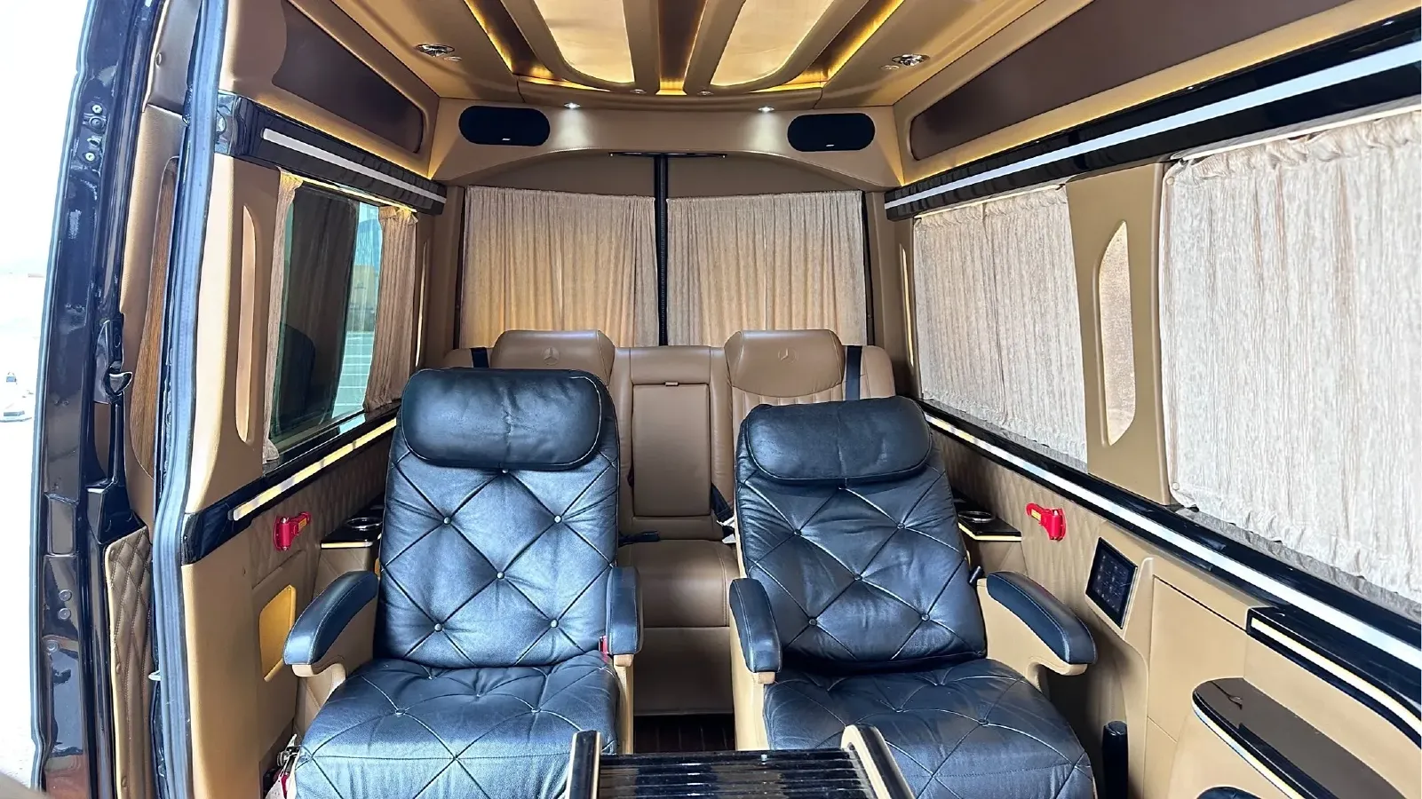 2015 Nissan Quest 3.5L 277HP V6 CVT,autocango,china used car exporter,china ev exporter,chinese used car exporter,chinese used ev exporter