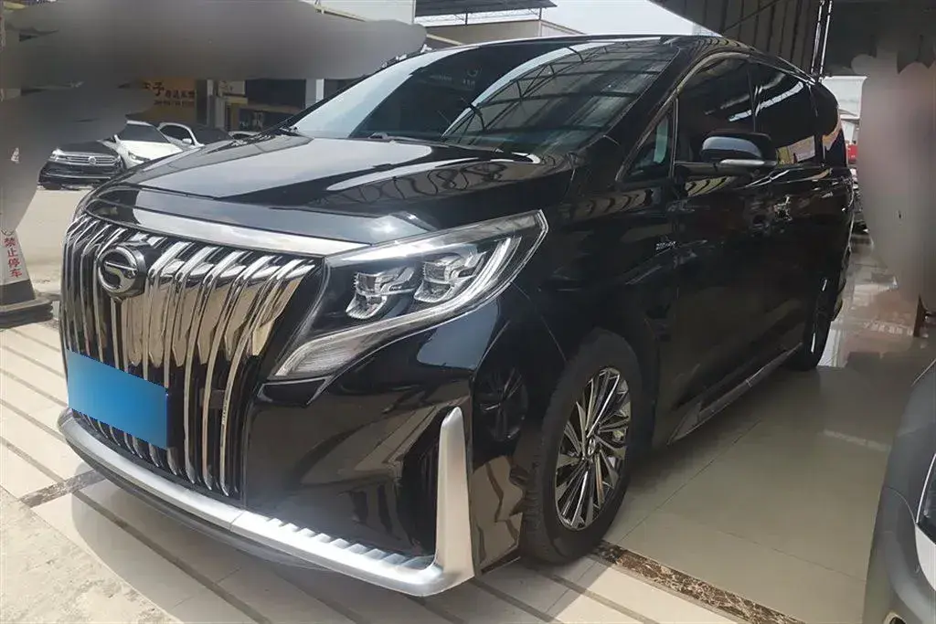 2021 GAC Trumpchi M8 2.0T 252HP L4 8AT