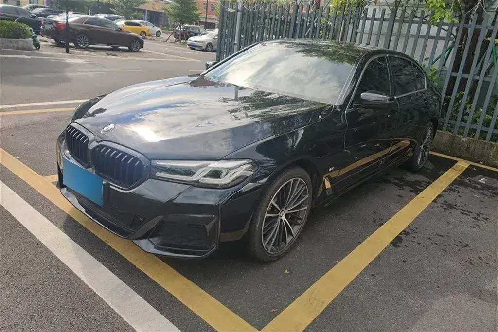 2021 BMW 5 Series 2.0T 252HP L4 8AT