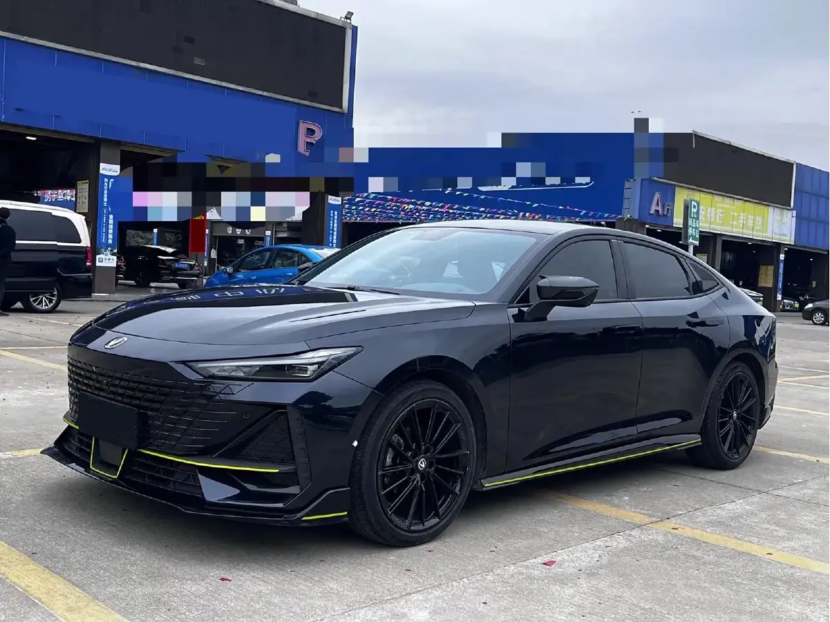 2022 ChangAn UNI-V 1.5T 188HP L4 7DCT