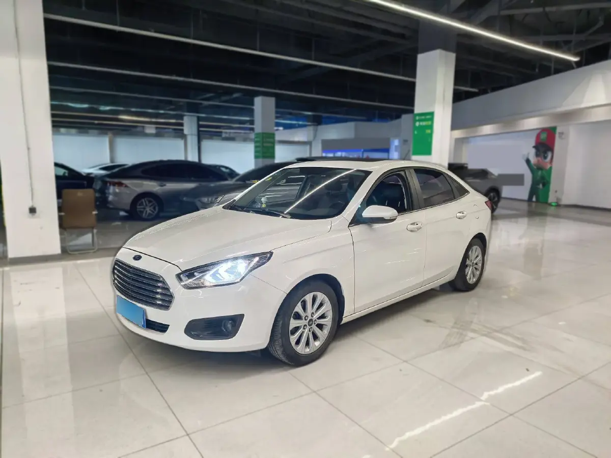 2017 Ford Escort 1.5L 113HP L4 6AT