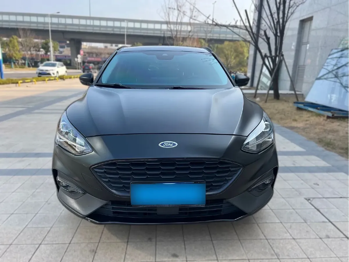 2020 Ford Focus Active 1.5T 174HP L3 8AT,autocango,china used car exporter,china ev exporter,chinese used car exporter,chinese used ev exporter