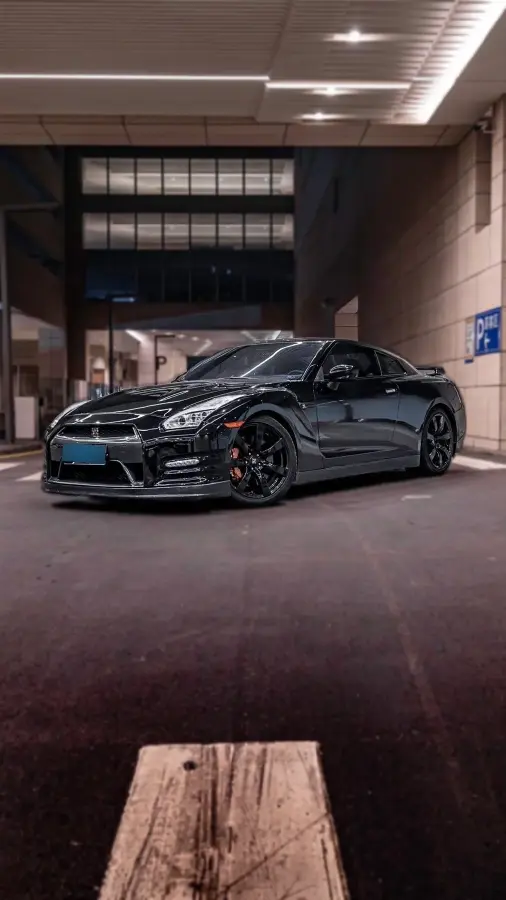 2009 Nissan GT-R 3.8T 486HP V6 6DCT