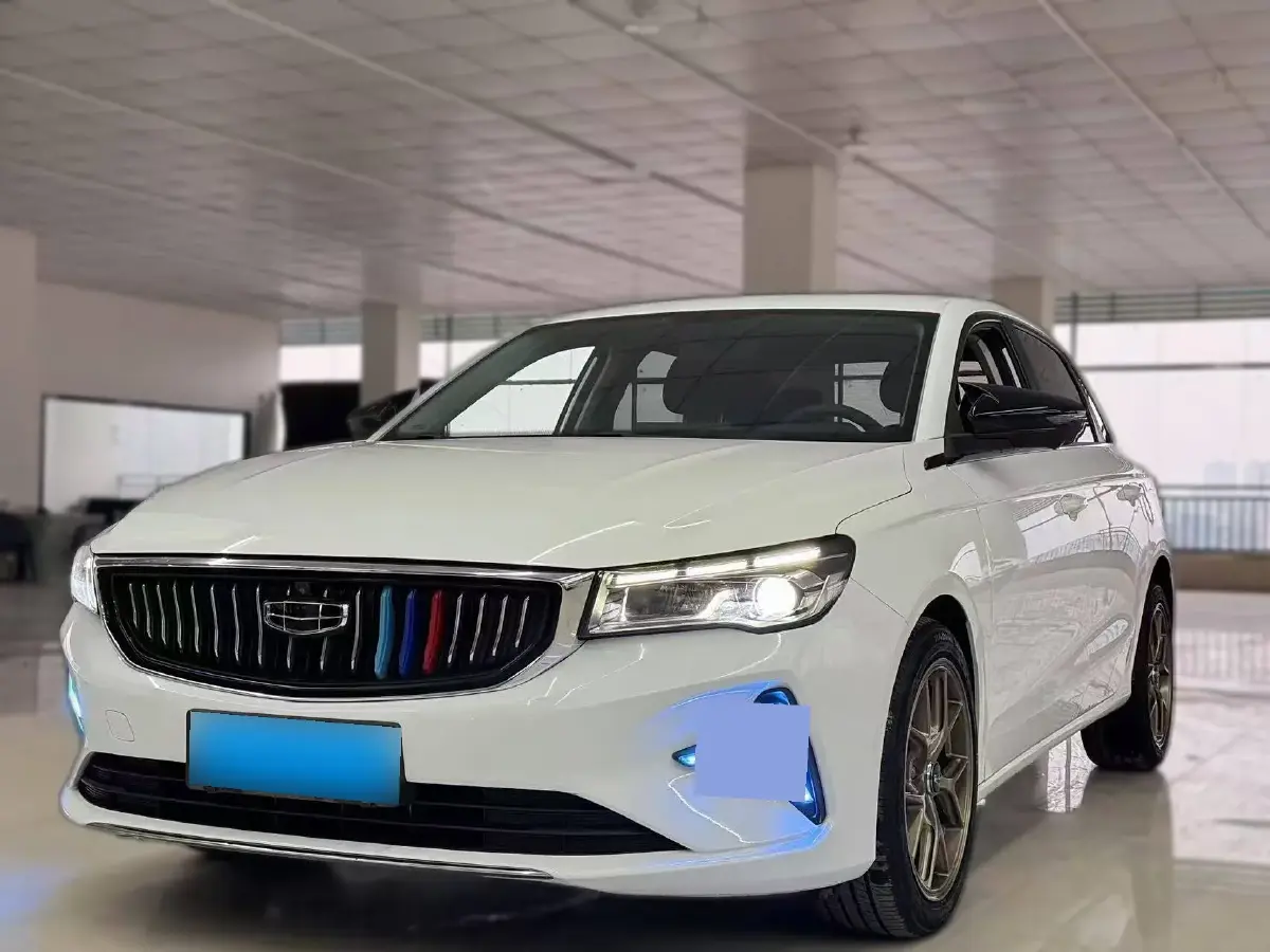 2022 Geely Emgrand 1.5L 114HP L4 CVT