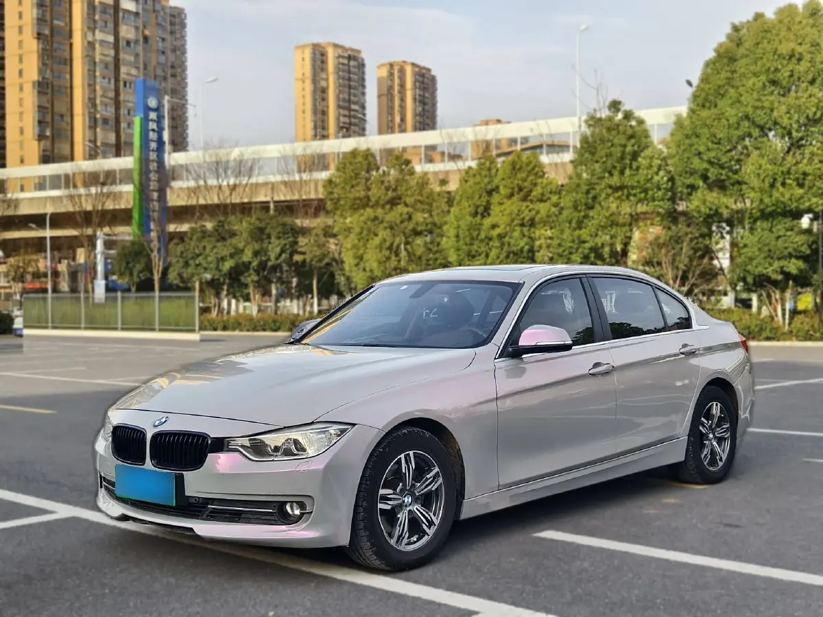 2015 BMW 3 Series 2.0T 184HP L4 8AT