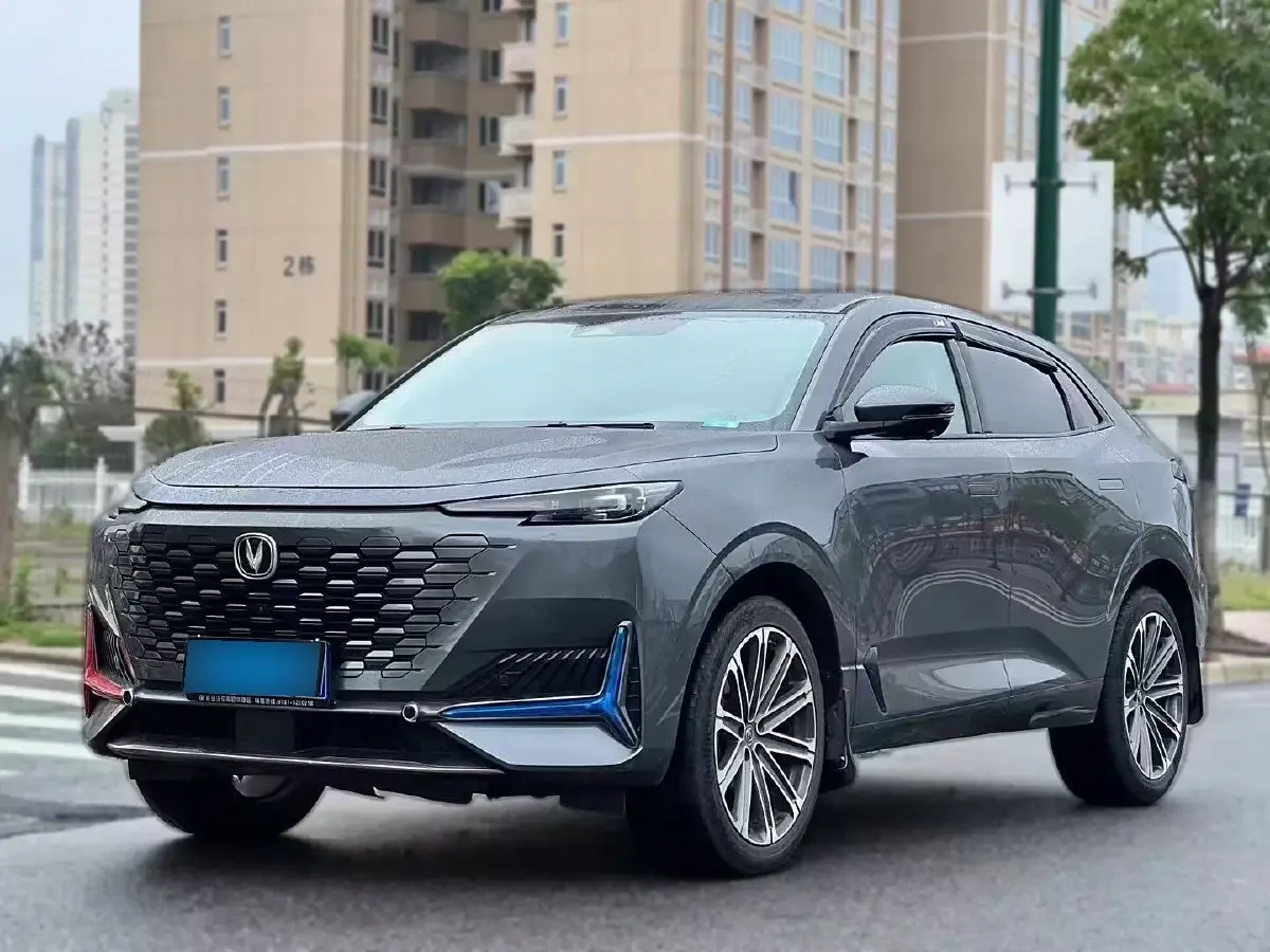 2021 ChangAn UNI-K 2.0T 233HP L4 8AT