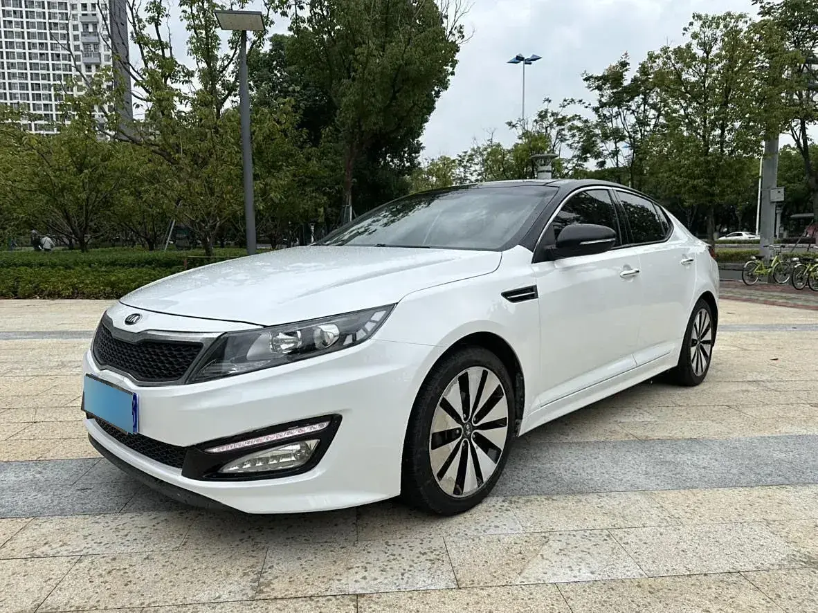 2012 Kia K5 2.0L 162HP L4 6AT