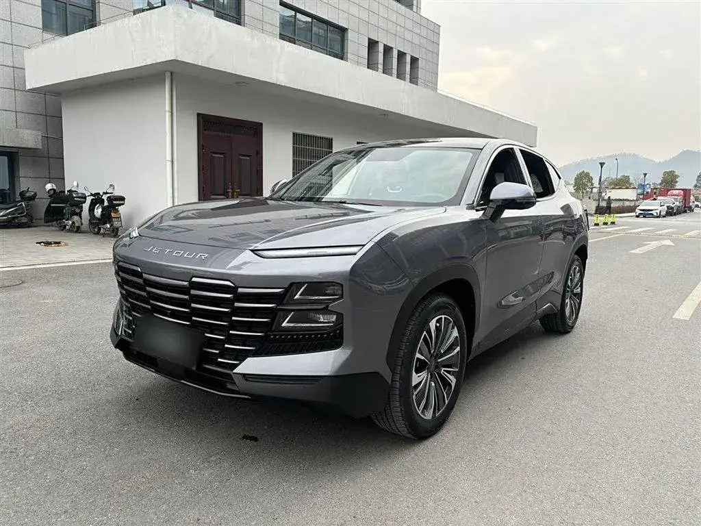 2023 Jetour DASHING 1.6T 197HP L4 7DCT