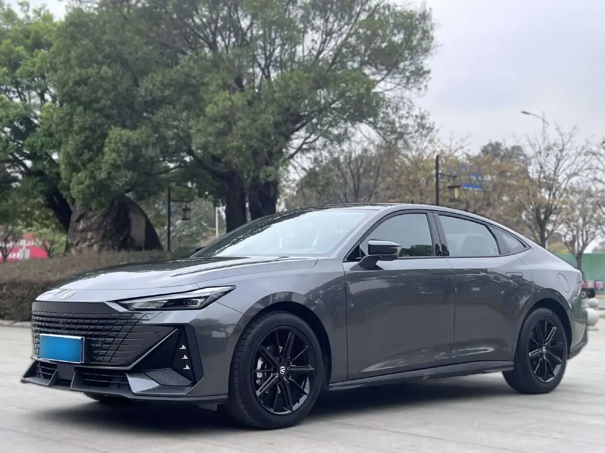 2024 ChangAn UNI-V 1.5T 188HP L4 7DCT