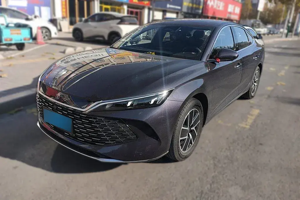 2024 BYD QinL 1.5L 101HP L4 E-CVT PHEV 15.87KWH