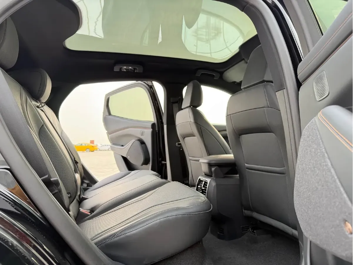 2021 Ford Mustang Mach-E BEV 80.3KWH,autocango,china used car exporter,china ev exporter,chinese used car exporter,chinese used ev exporter