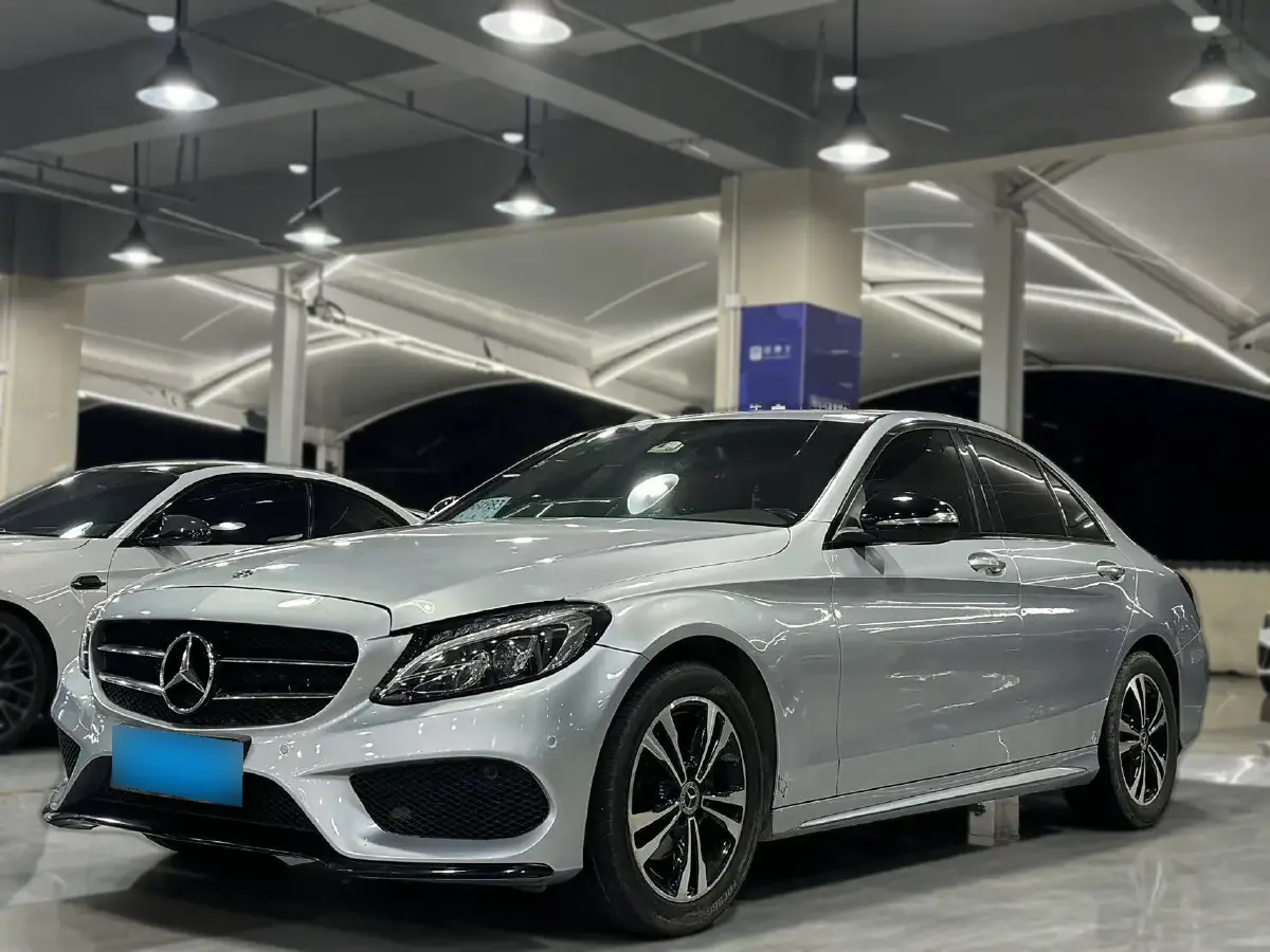 2017 Mercedes-Benz C Class 2.0T 184HP L4 9AT