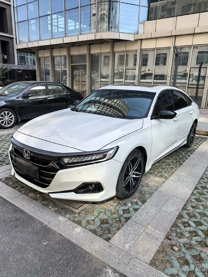 2022 Honda Accord 1.5T 194HP L4 CVT